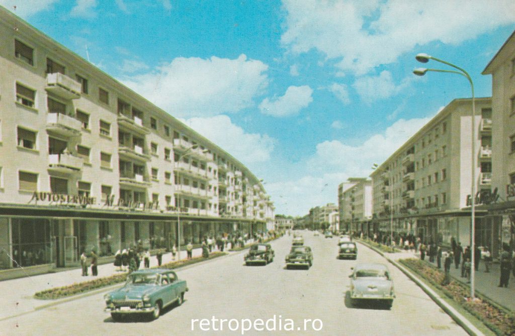 Calea Mărășești Bacău 1968 blocuri turn noi și bulevard aerisit, fata