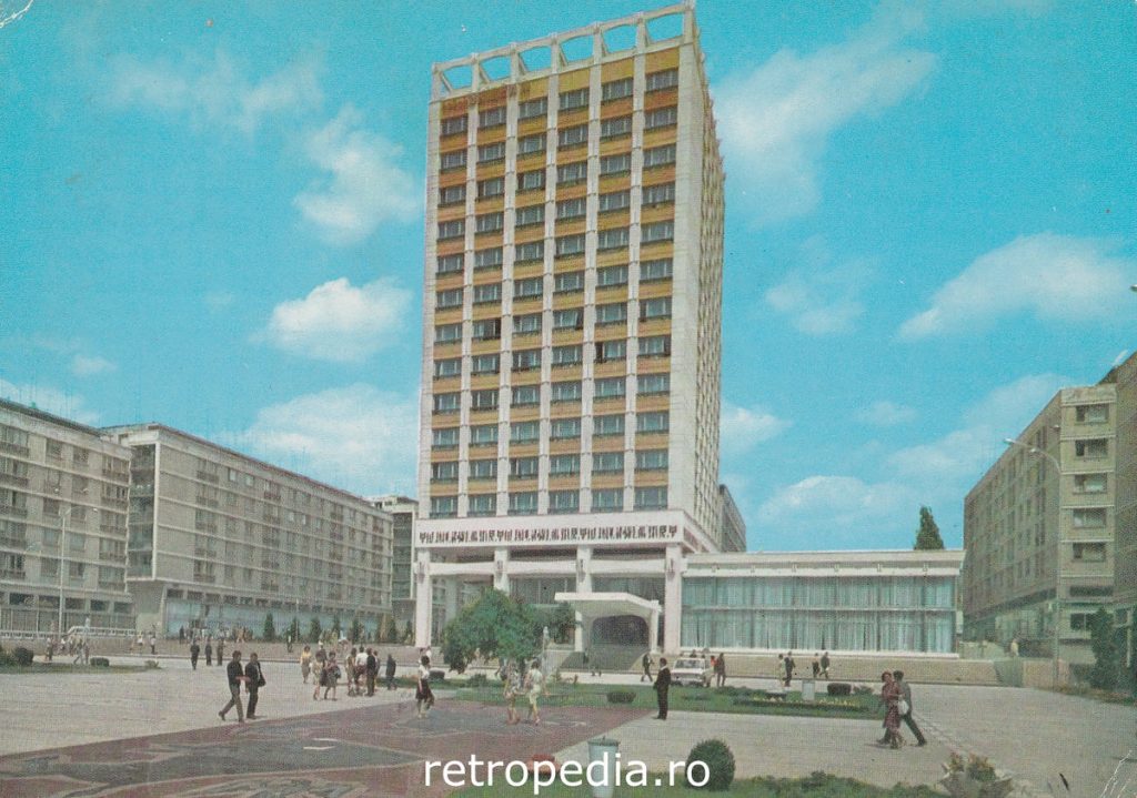 Arhitectura modernistă a Pieței Unirii și Hotelul Unirea din Iași în anul 1973